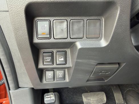 Used 2025 Nissan Frontier PRO-4X w/ Interior Protection Package AWD/4WD image 25