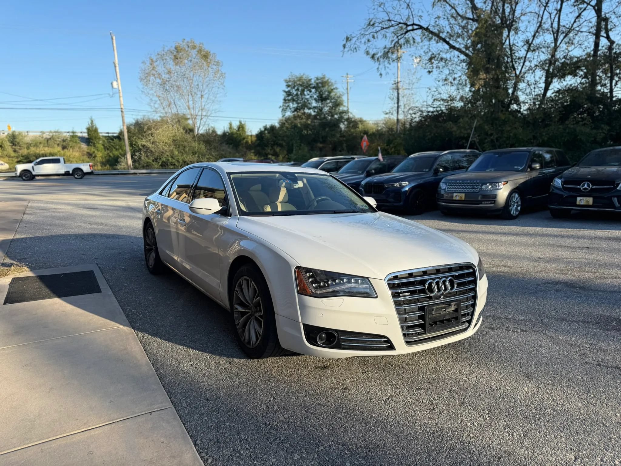 Used 2014 Audi A8 3.0T AWD/4WD image 2