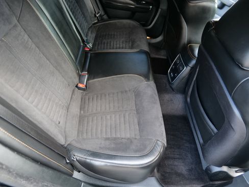 Used 2018 Dodge Charger R/T image 43