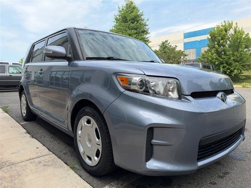 Used 2011 Scion xB FWD image 21