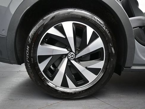 Used 2024 Volkswagen ID.4 Pro RWD image 27