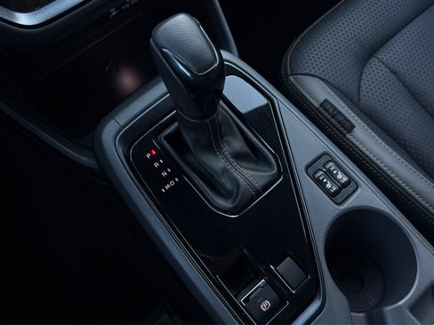 Used 2024 Subaru Crosstrek 2.5i Wilderness w/ Crosstrek Mirror Package image 33