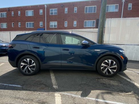 Certified 2023 Volkswagen ID.4 Pro RWD image 2