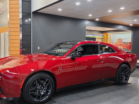 Used 2024 Dodge Charger R/T w/ Plus Group image 6