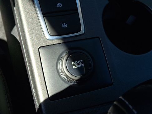 Certified 2025 Ford Bronco Sport Outer Banks w/ Outer Banks Tech Package+ AWD/4WD image 25