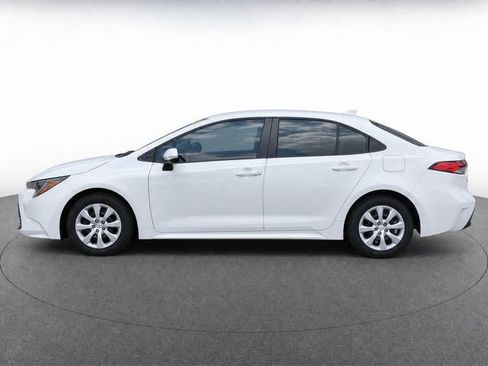 Used 2025 Toyota Corolla LE FWD image 6