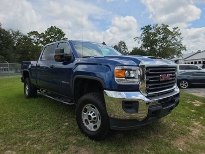 Used 2018 GMC Sierra 2500 4x4 Crew Cab w/ Sierra Convenience Package
