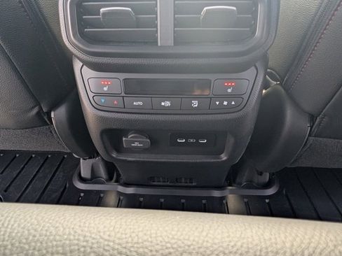 Certified 2025 Honda Ridgeline Black Edition image 33