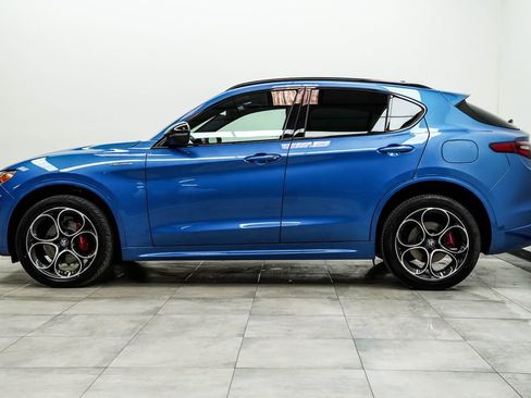 Used 2023 Alfa Romeo Stelvio Veloce image 8