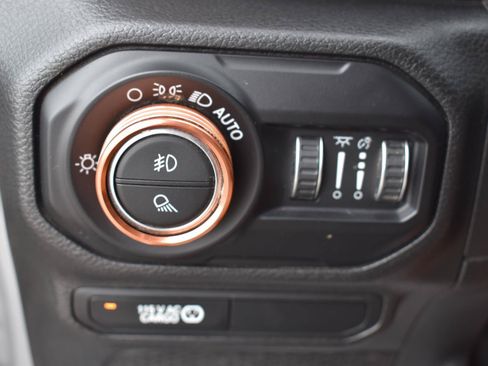 Used 2021 Jeep Gladiator Mojave w/ LED Lighting Group AWD/4WD image 44