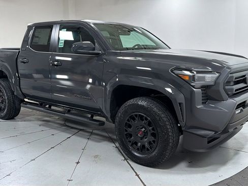 New 2026 Toyota Tacoma SR5 image 3