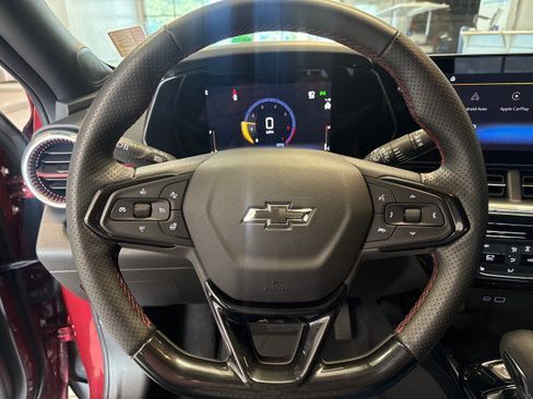 Used 2025 Chevrolet Trax RS w/ Driver Confidence Package FWD image 18