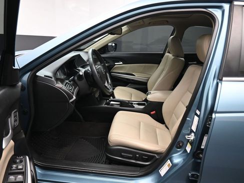 Used 2015 Honda Crosstour EX-L image 11