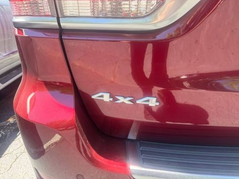 Used 2018 Jeep Grand Cherokee Summit AWD/4WD image 11