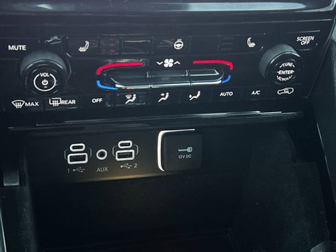 Used 2023 Jeep Grand Cherokee L Limited w/ Trailer Tow Group (B) image 23