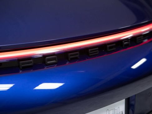 Certified 2022 Porsche 911 GT3 image 32