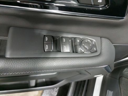 New 2026 GMC Yukon XL Denali w/ Sun & Power Step Package image 28