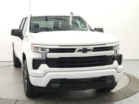 Used 2025 Chevrolet Silverado 1500 RST AWD/4WD image 2