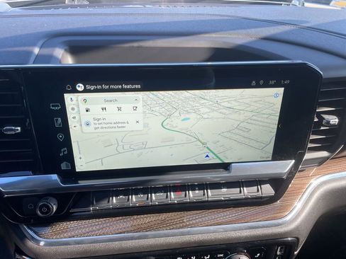 Used 2025 Chevrolet Silverado 1500 LT image 11