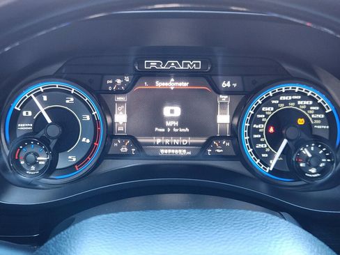 Used 2022 RAM 2500 Limited AWD/4WD image 16