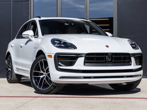 Certified 2026 Porsche Macan S AWD/4WD image 6