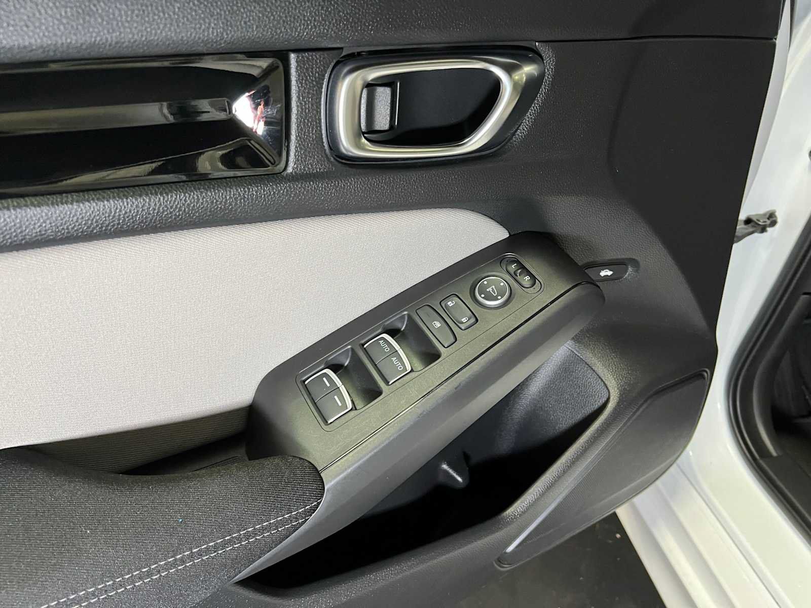 Used 2022 Honda Civic EX image 19