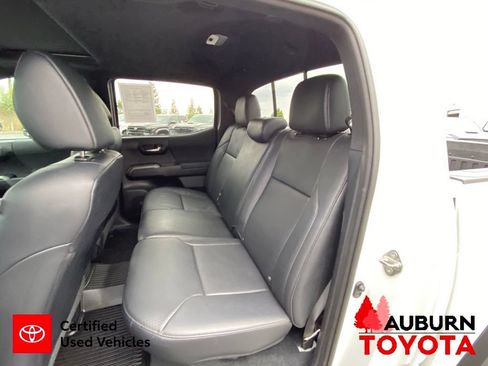 Certified 2020 Toyota Tacoma TRD Off-Road w/ TRD Premium Off Road Package AWD/4WD image 24