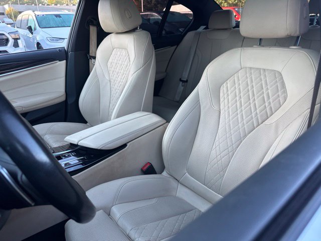 Used 2023 BMW 530e w/ Premium Package RWD image 11