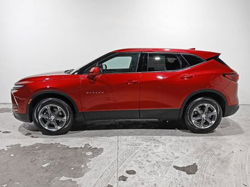 Used 2025 Chevrolet Blazer LT AWD/4WD image 4