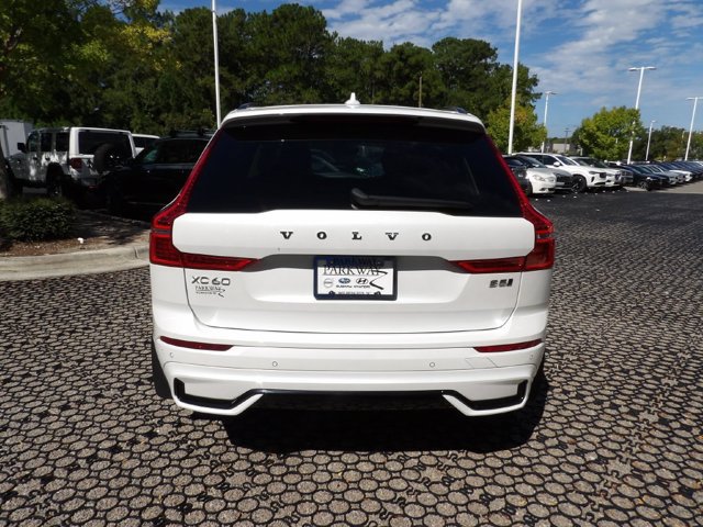Certified 2024 Volvo XC60 B5 Plus w/ Climate Package AWD/4WD image 9