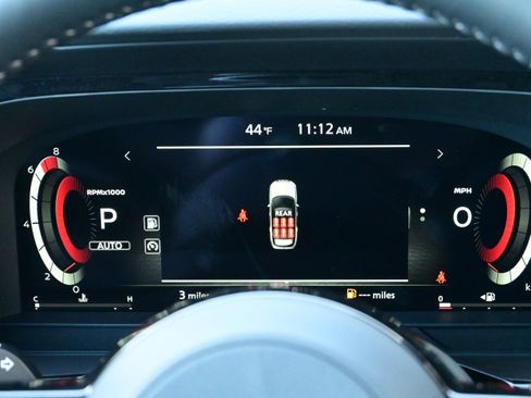 New 2025 Nissan Pathfinder Platinum image 24