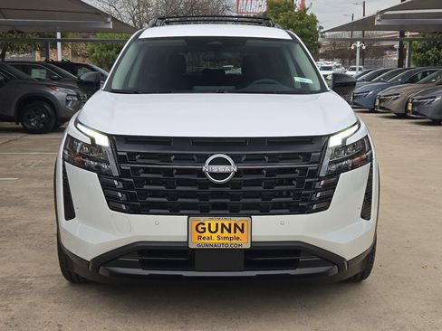 New 2026 Nissan Pathfinder SV image 8