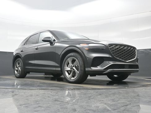 New 2026 Genesis GV70 2.5T Advanced image 11