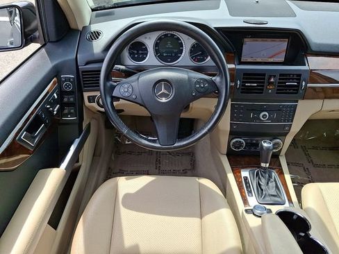 Used 2012 Mercedes-Benz GLK 350 4MATIC image 9