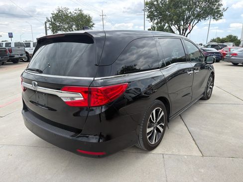 Used 2020 Honda Odyssey Elite image 3