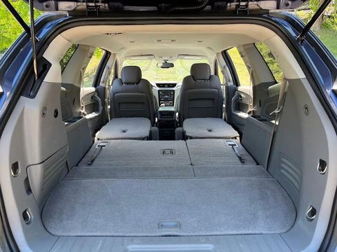 Used 2014 Chevrolet Traverse LT FWD image 46