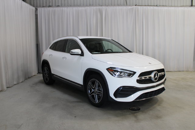 Used 2023 Mercedes-Benz GLA 250 4MATIC image 1