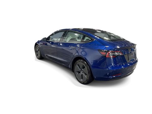 Certified 2023 Tesla Model 3 Standard Range RWD image 4