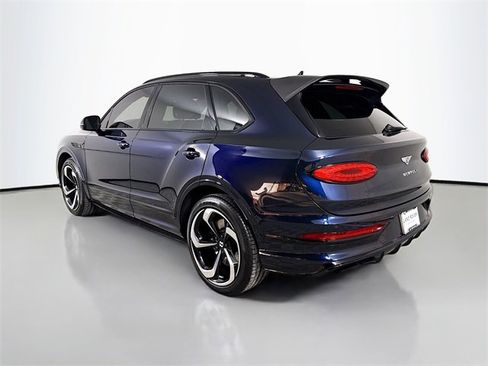 Used 2022 Bentley Bentayga image 7