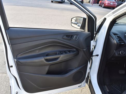 Used 2016 Ford Escape S image 25