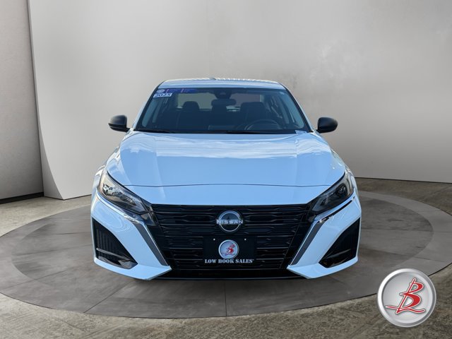 Used 2025 Nissan Altima 2.5 SV AWD/4WD image 2
