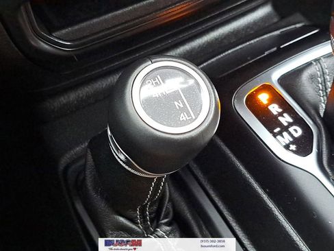 Used 2022 Jeep Wrangler Unlimited Sahara w/ Safety Group image 19