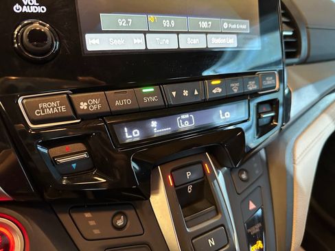 Used 2021 Honda Odyssey EX-L image 14