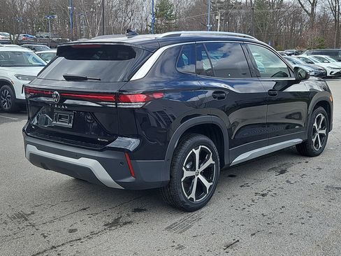 New 2026 Volkswagen Tiguan SE image 2