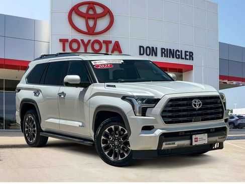 Used 2025 Toyota Sequoia Limited RWD image 1