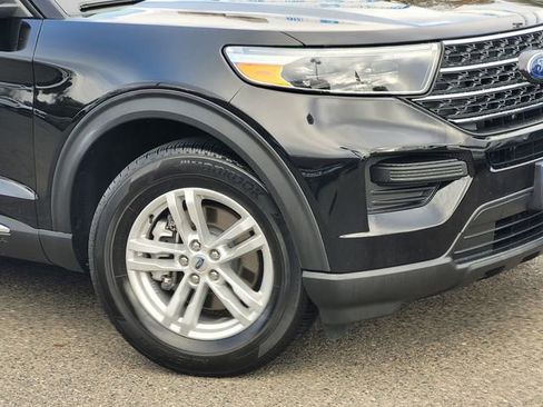 Certified 2022 Ford Explorer XLT image 6
