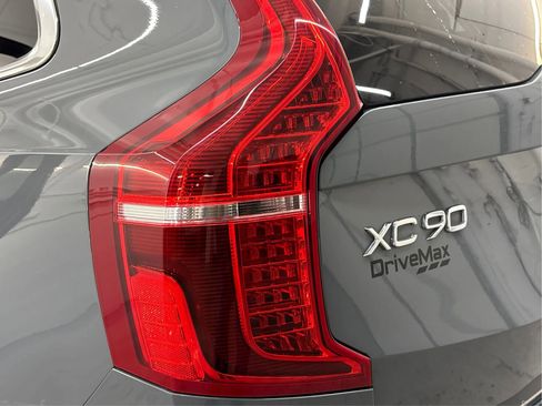 Used 2022 Volvo XC90 T6 Momentum w/ Climate Package image 35