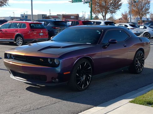 Used 2015 Dodge Challenger R/T w/ Quick Order Package 22B R/T image 10