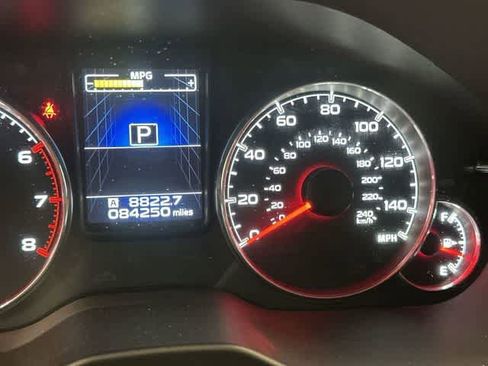 Used 2013 Subaru Outback 2.5i Limited AWD/4WD image 16