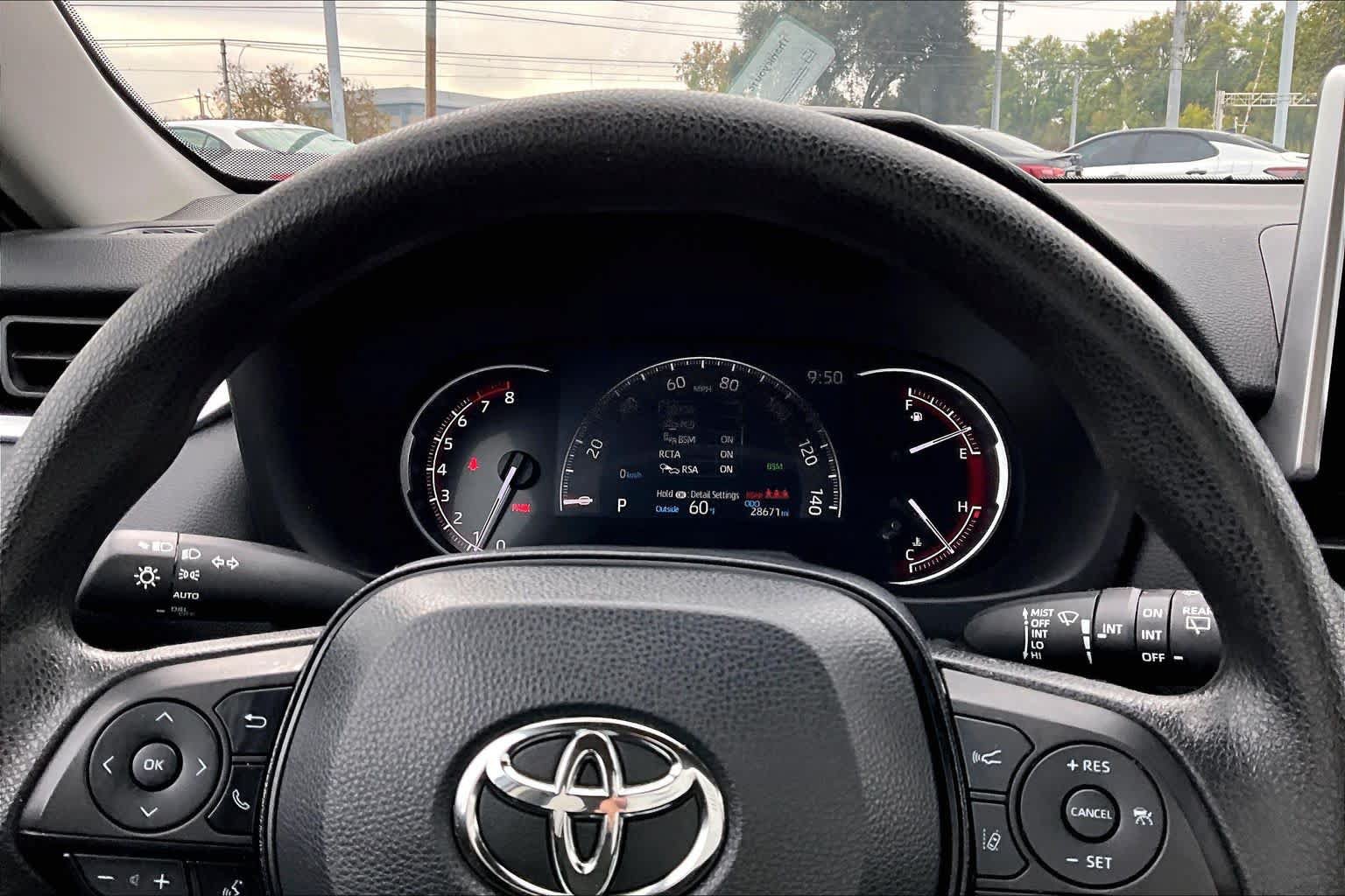 Certified 2025 Toyota RAV4 XLE AWD/4WD image 25